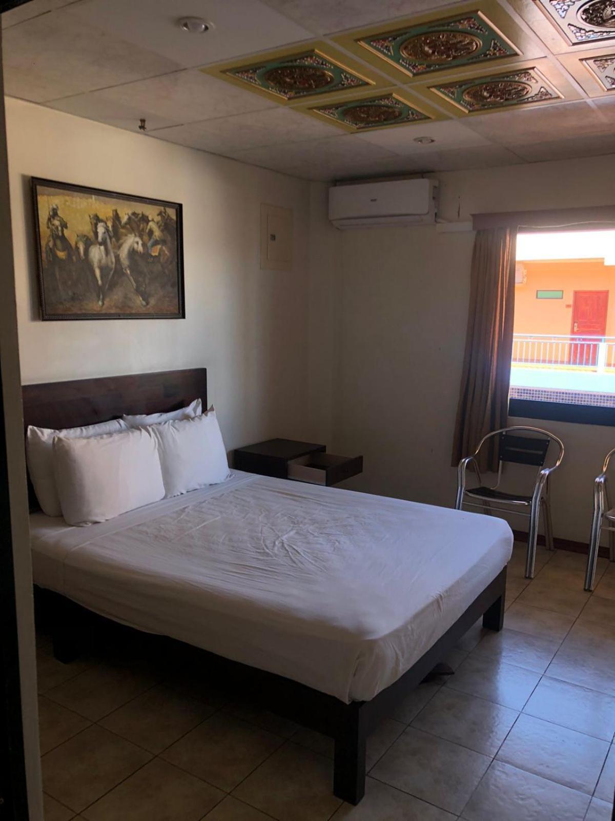 Hotel Puntarenas Beach Kültér fotó