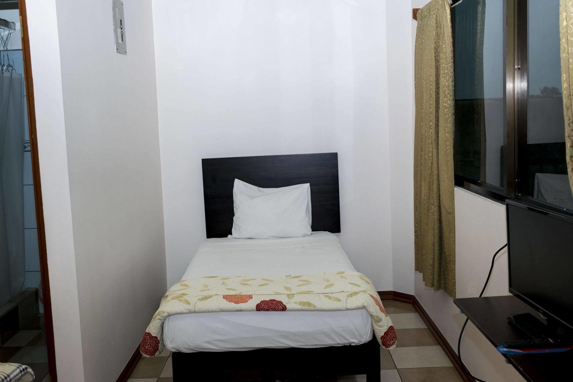 Hotel Puntarenas Beach Kültér fotó