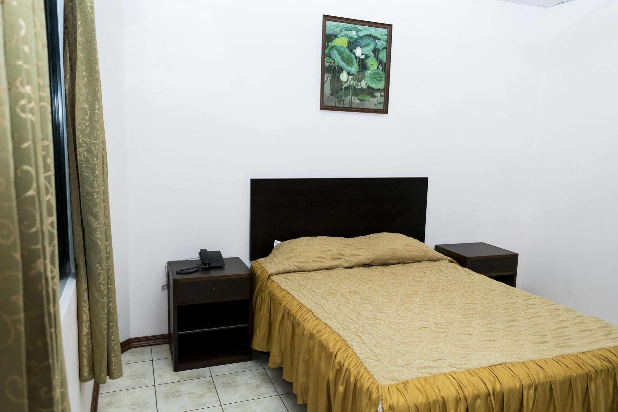 Hotel Puntarenas Beach Kültér fotó