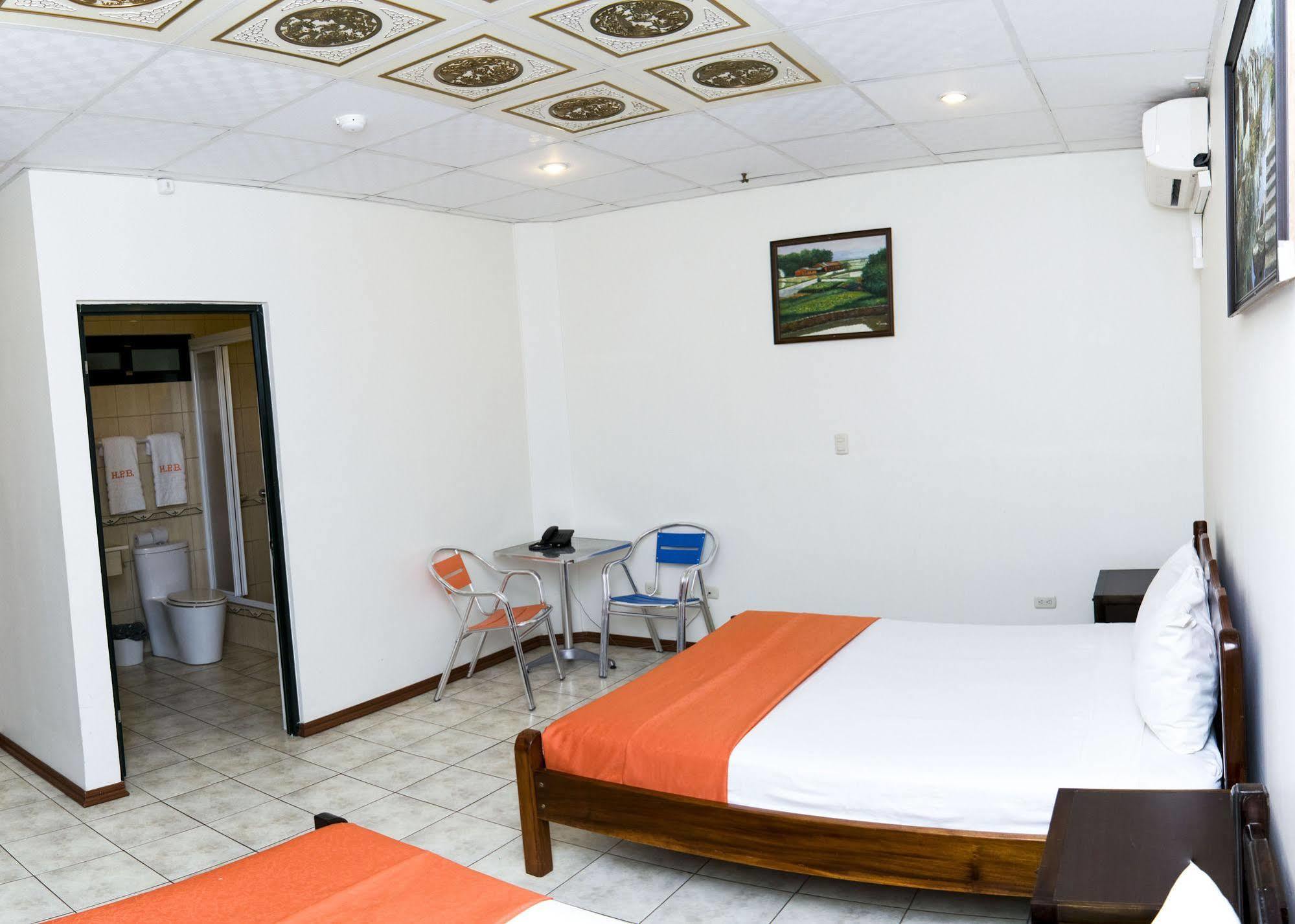 Hotel Puntarenas Beach Kültér fotó