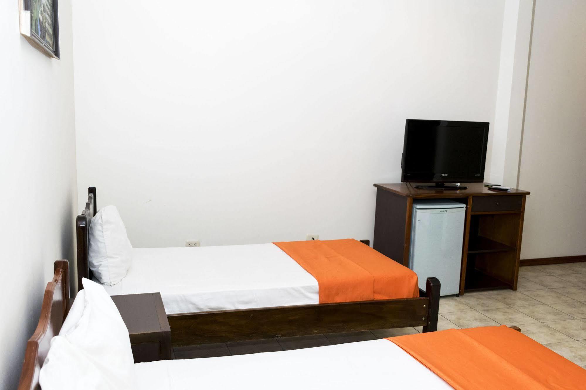Hotel Puntarenas Beach Kültér fotó