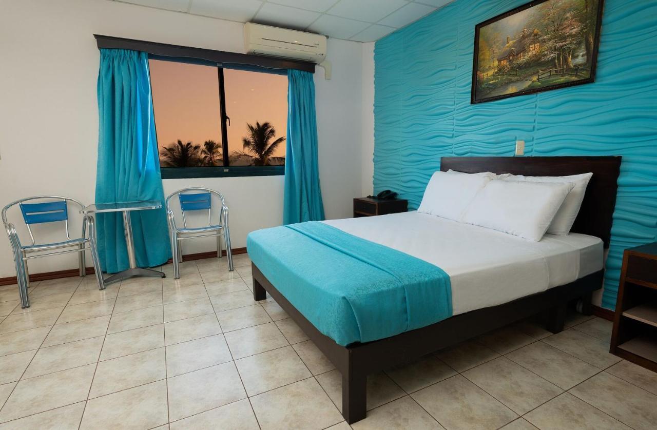 Hotel Puntarenas Beach Kültér fotó