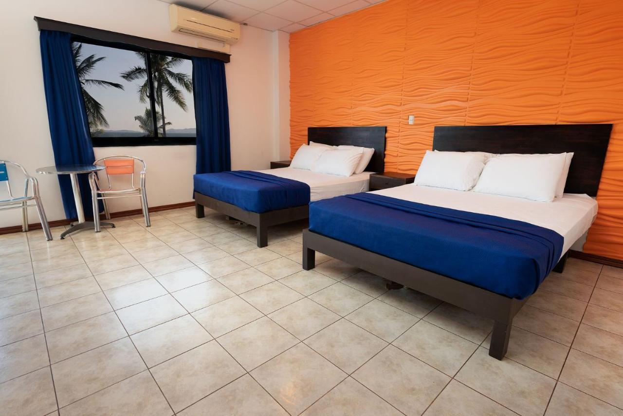 Hotel Puntarenas Beach Kültér fotó